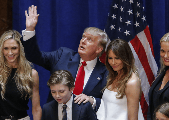 安理会上，中方罕见点名胡塞武装，不要再打西方商船！国防部一番话不简单