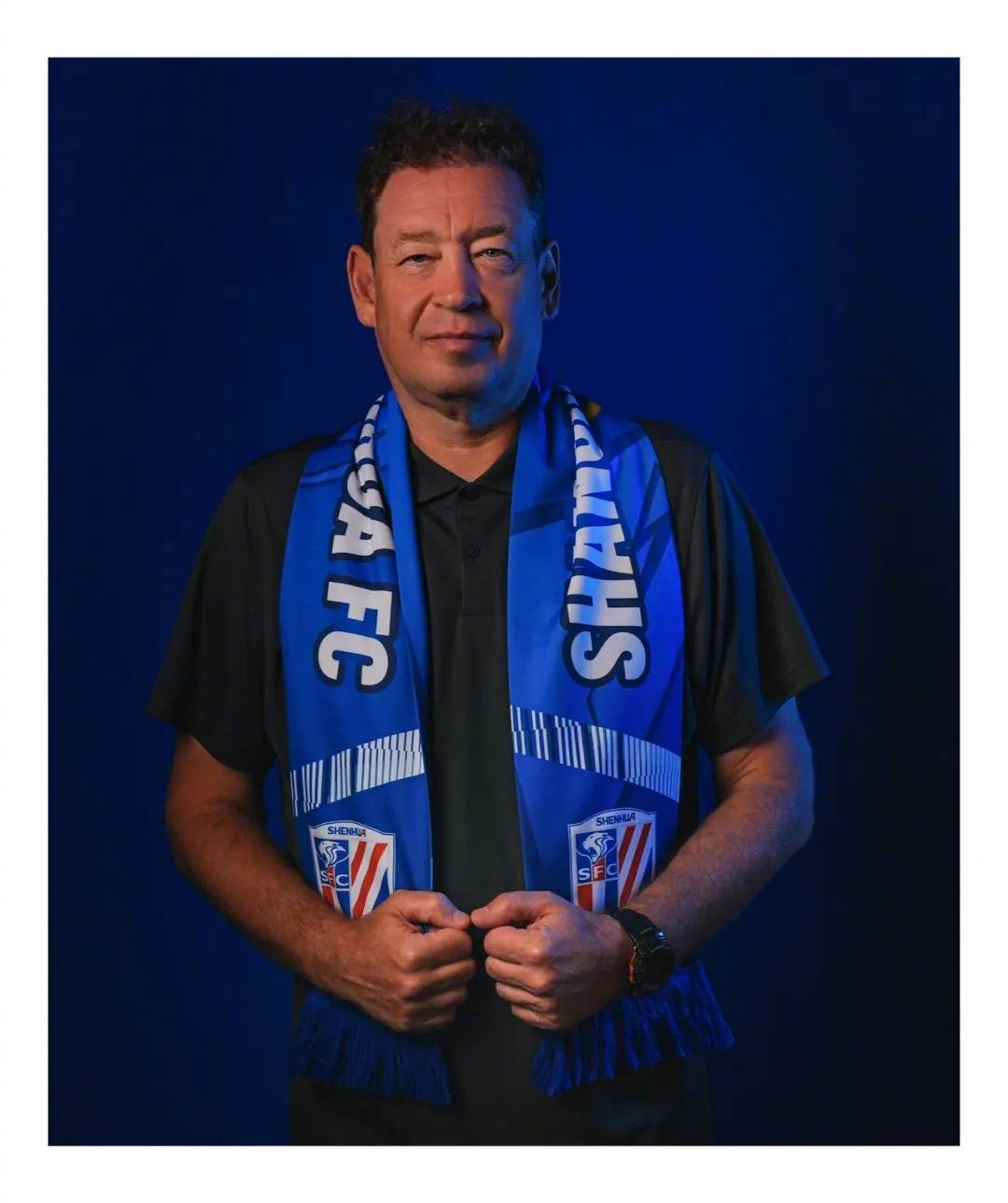 官方：申花与主教练斯卢茨基续约 新合同至2027年底