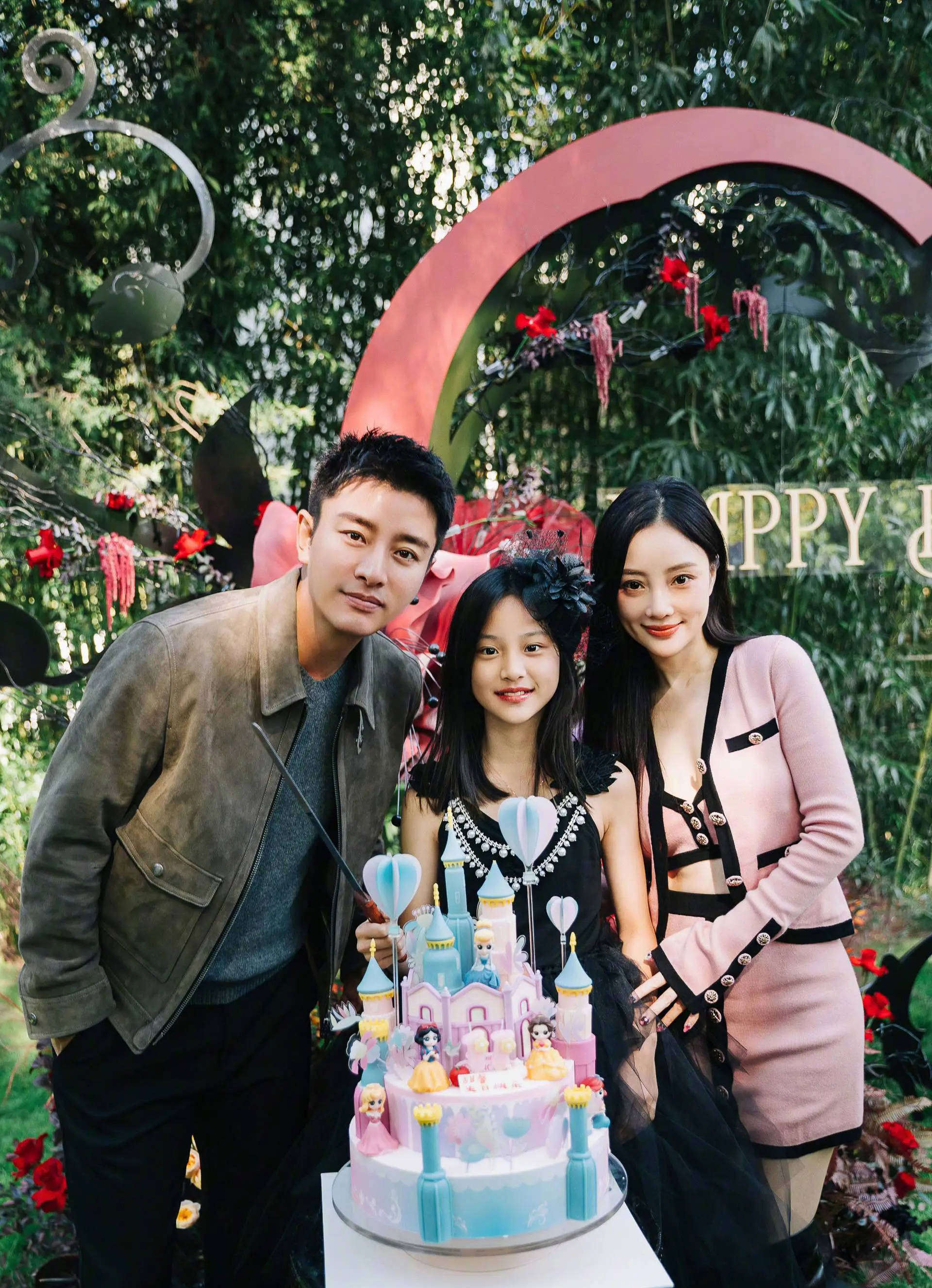 娱乐圈星二代护母太感人：甜馨力挺李小璐谢振轩内涵王菲只为保护张柏芝！