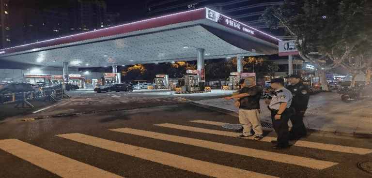 杭州警方通报：4名伤者均为女性