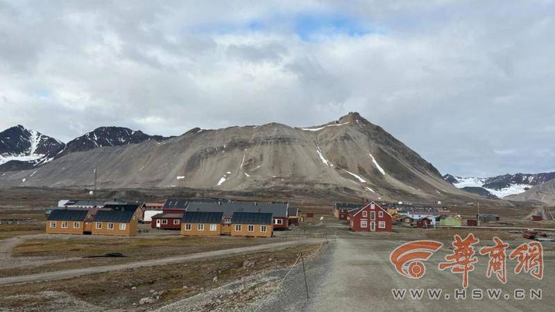 西安建筑科技大学刘加平院士圆满完成2025年度北极科学考察任务