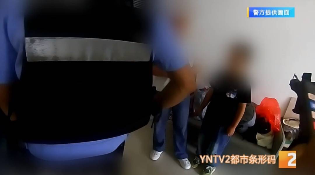 留了手机却没告诉解锁密码,男孩独自在家被吓坏,只好……