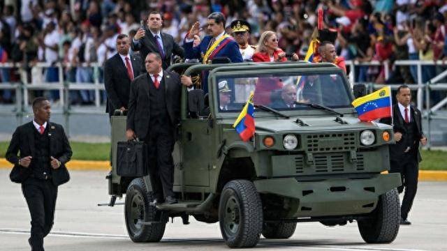 最快后天，2200名美海军陆战队员将抵达委内瑞拉海岸，要对马杜罗动手？