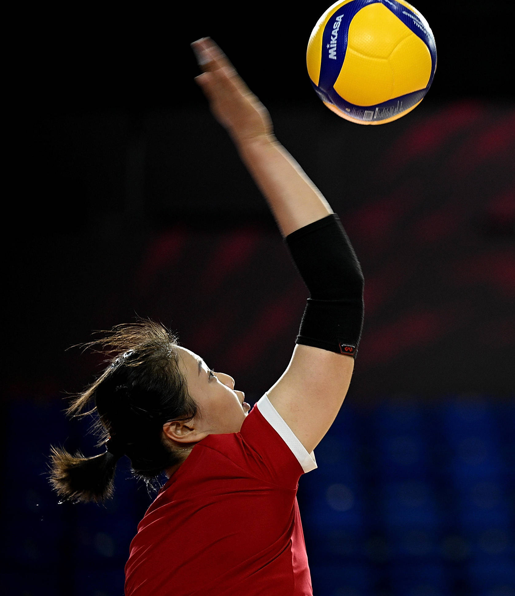 (体育)排球——女排世锦赛:中国队进行赛前训练