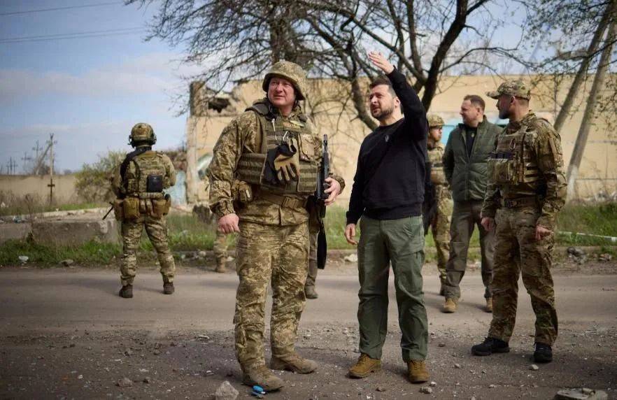 泽连斯基改了打法，“攻击”北约正式成员国，特朗普勃然大怒，俄军紧急出手，对外释放信息量大