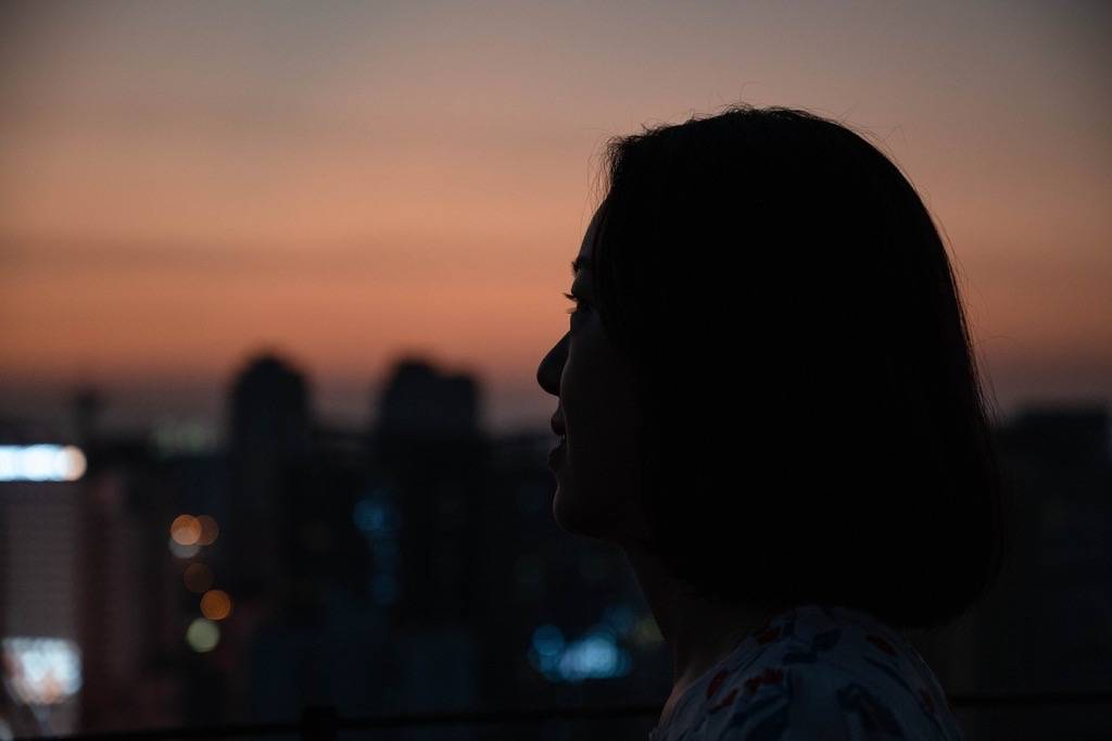 女儿帮妈妈写离婚协议 亲戚指责不孝