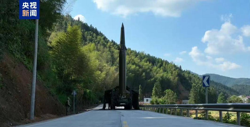 日本远程导弹瞄准上海，美国态度很明确，东亚局势发生不可逆之变