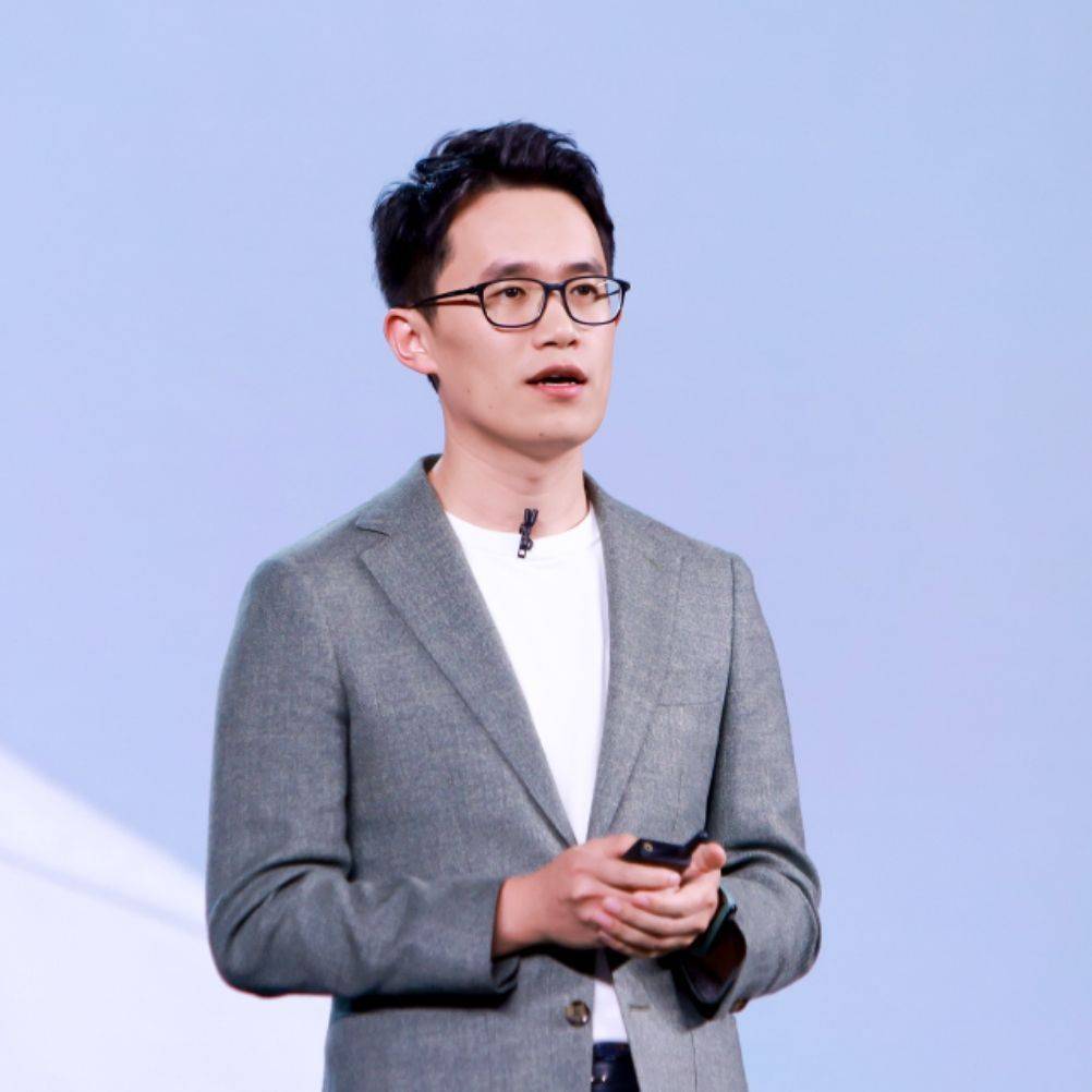 曾被雷军点名“动不动泄密”的王腾被辞退，本人深夜致歉，曾任小米高管