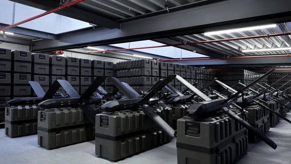 三个90后，被光刻机霸主盯上了