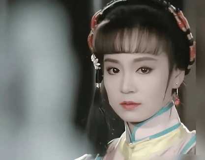 考古｜刘雪华为新戏拔掉满口牙？从琼瑶泪后到硬核戏骨，她的一生太坎坷