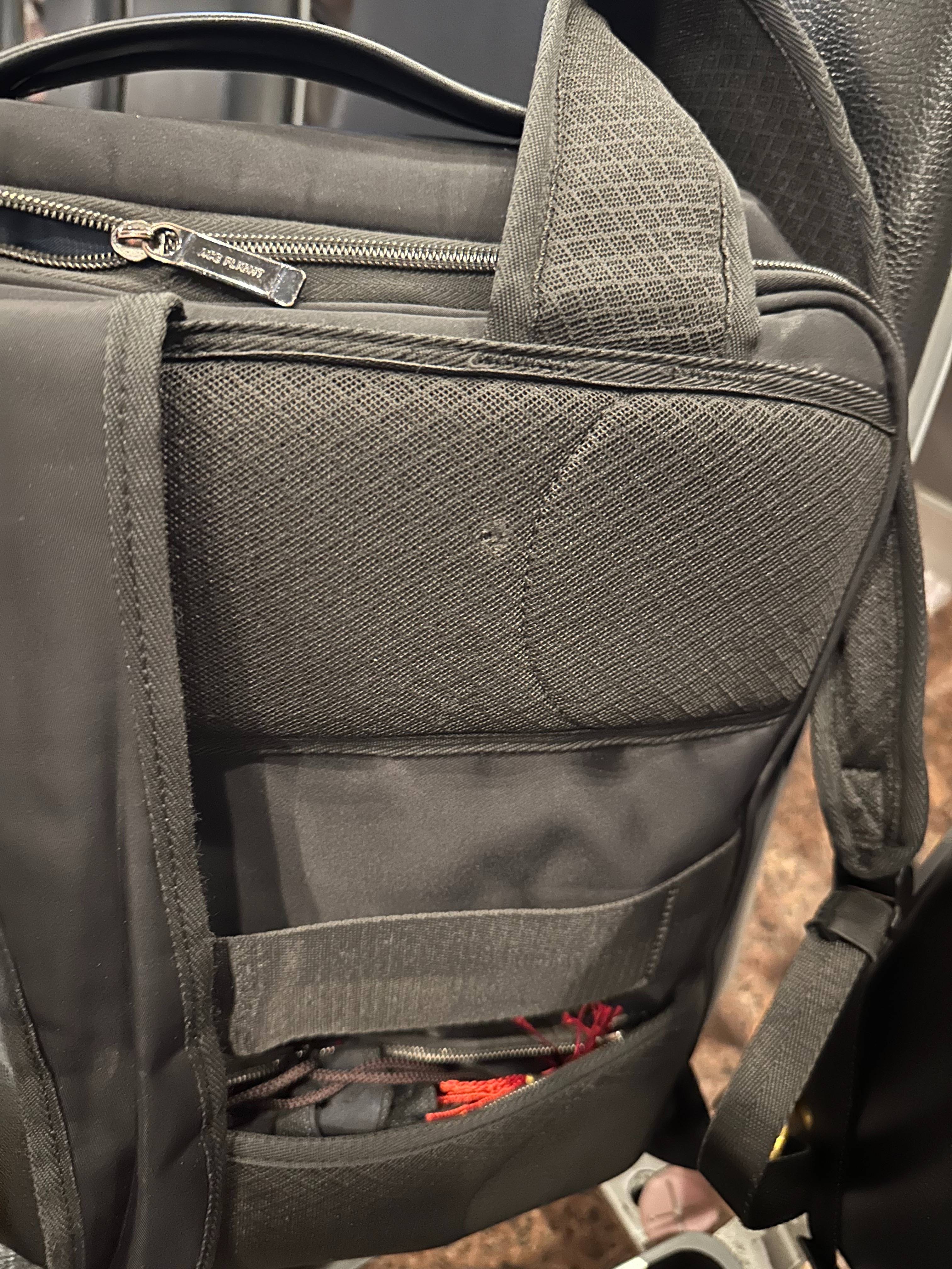 中国小伙在巴西遭持枪抢劫，逃跑时对方开枪，事后发现子弹打进电脑：犯“禁忌”被盯上