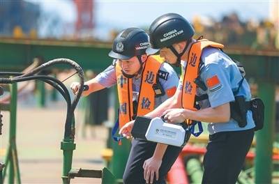 坚守岗位 实干担当