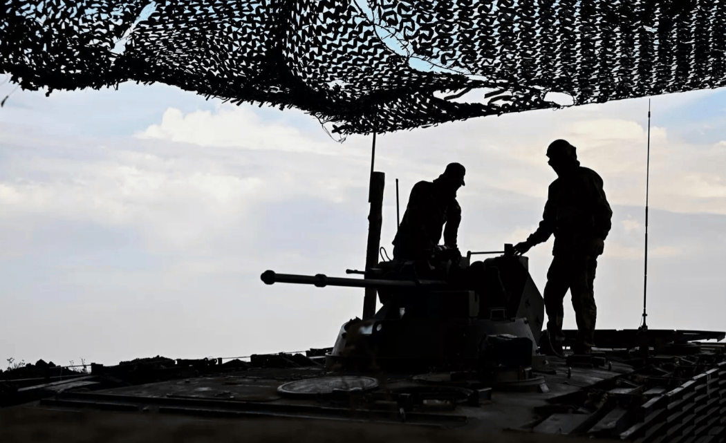 俄军夜袭意外收获，导弹炸死多名英国军官，乌克兰军队又组织惩戒连反扑