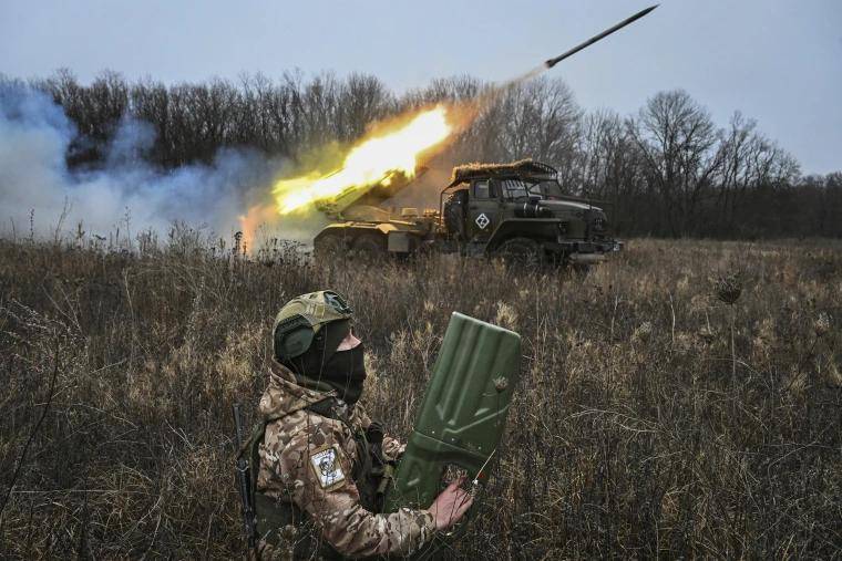 俄军终于学聪明了！一招釜底抽薪点燃乌全境，乌克兰陷入灭国忧虑