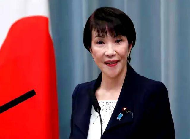 中国邻国联手挑衅，关键时刻，王毅直奔东盟，中方换了新打法